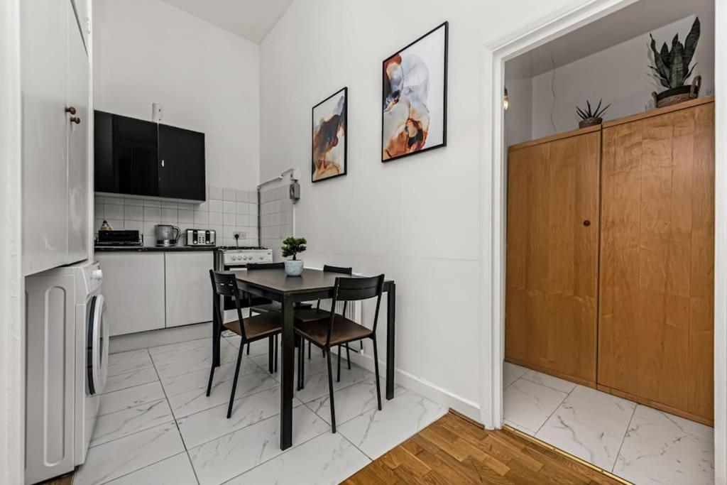 Deluxe Flat On Kentish Town Apartment Londra Exterior foto