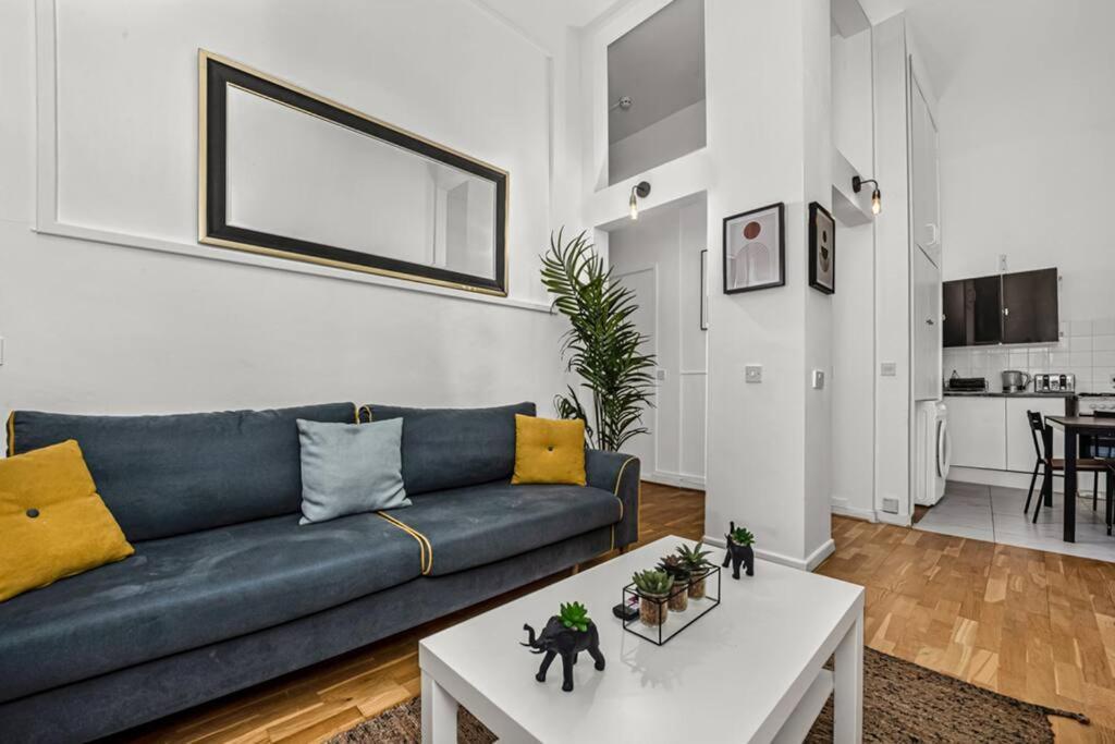 Deluxe Flat On Kentish Town Apartment Londra Exterior foto