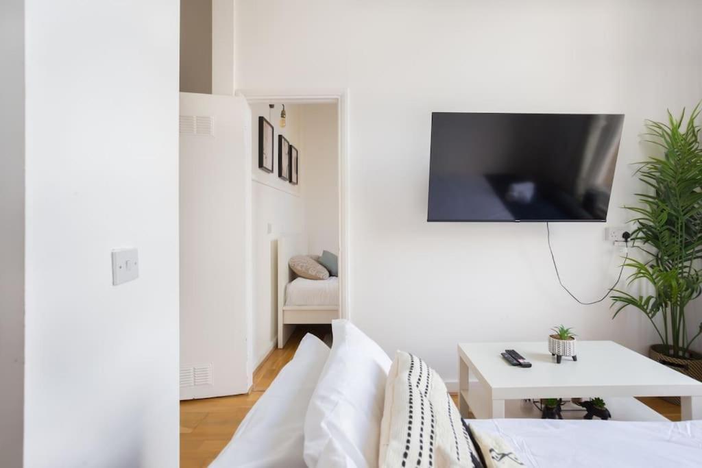 Deluxe Flat On Kentish Town Apartment Londra Exterior foto
